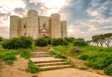 Trekking in puglia - Castel del Monte