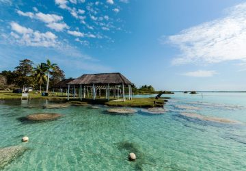 laguna di bacalar con alloggio