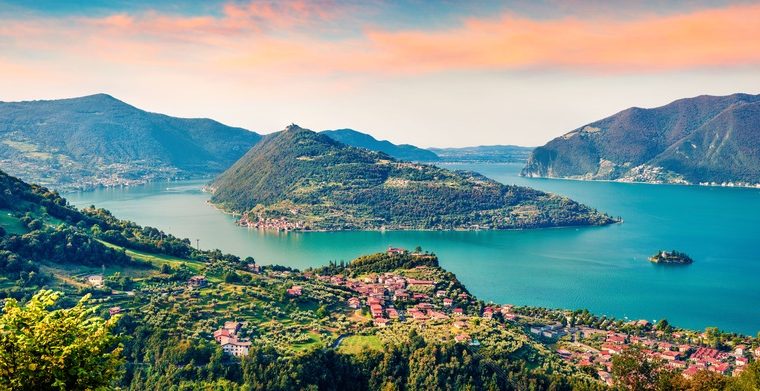 Lago d'Iseo panoramica