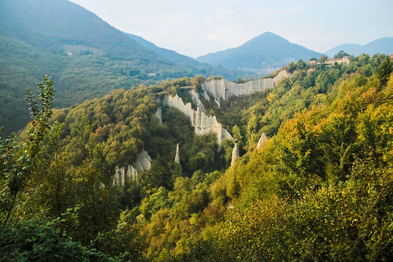 Piramidi di Zone panoramica