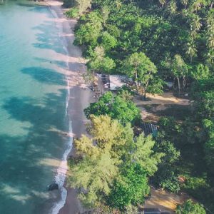 Khao Lak costa dall'alto