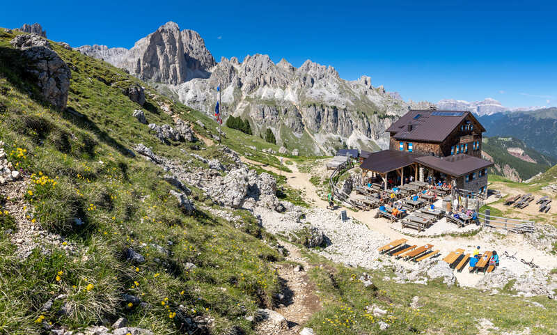 Rifugio Roda di Vael