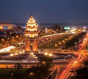 Phnom Penh di notte vista panoramica