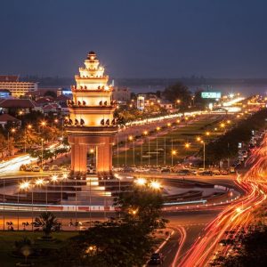 Phnom Penh di notte vista panoramica