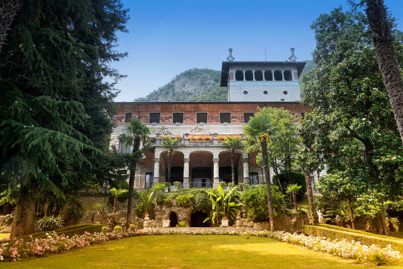 Sarnico, Villa Faccanoni