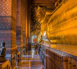 Tempio buddha sdraiato
